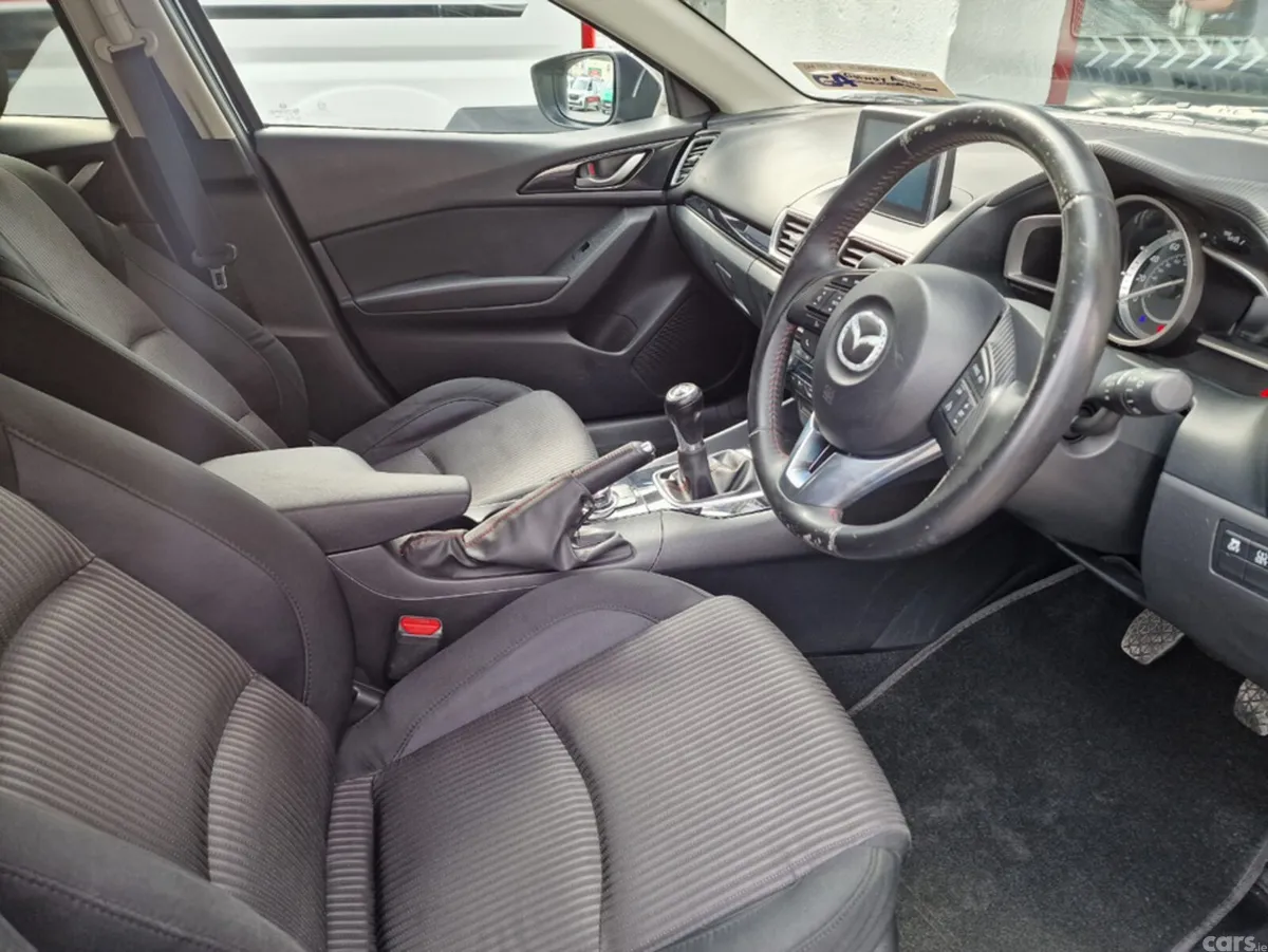 Mazda Mazda3 Hatchback, Petrol, 2015, Blue