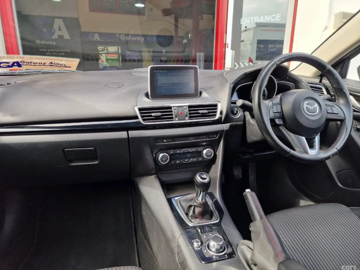 Mazda Mazda3 Hatchback, Petrol, 2015, Blue
