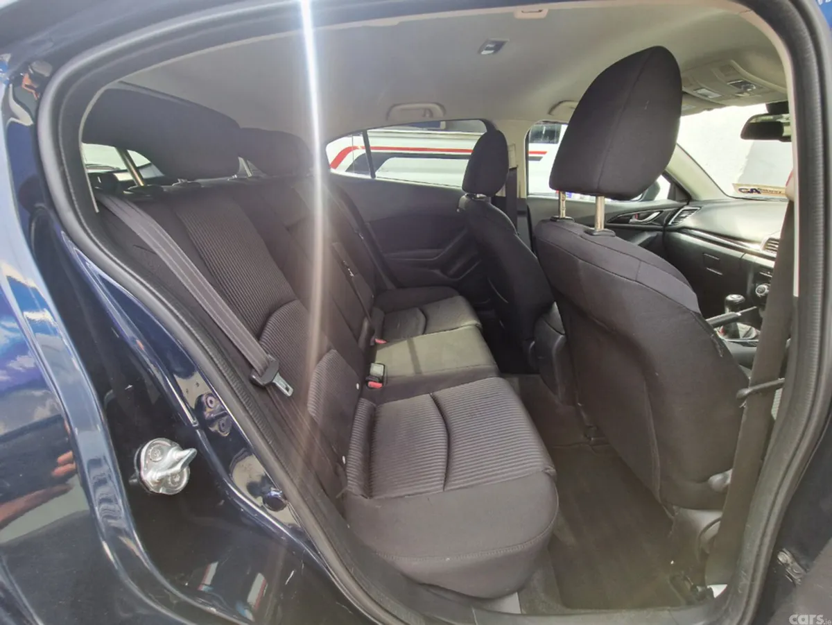 Mazda Mazda3 Hatchback, Petrol, 2015, Blue