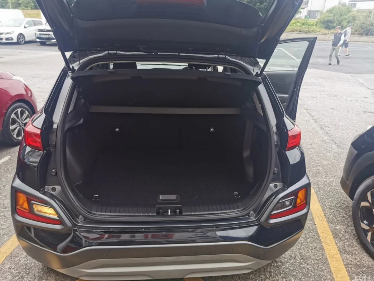Hyundai KONA MPV, Petrol, 2019, Black