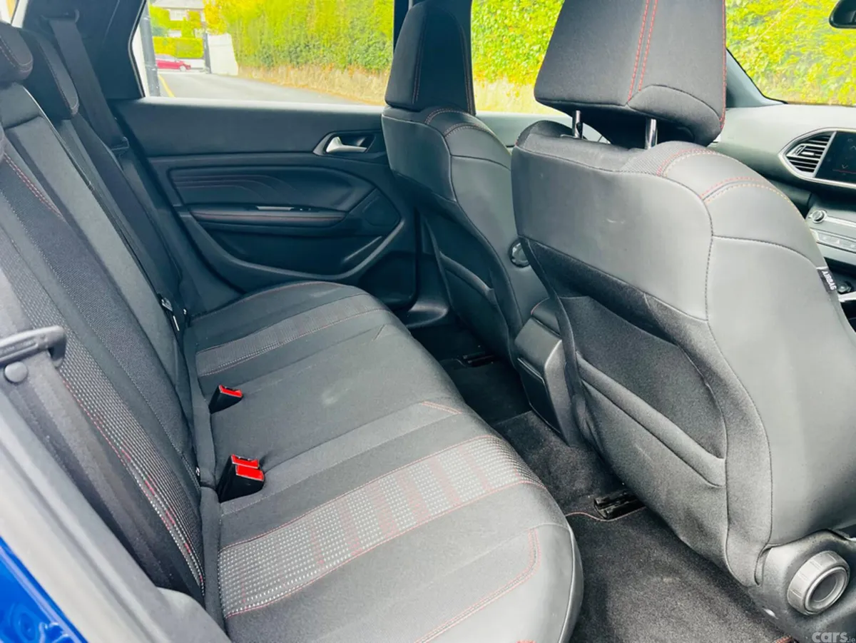 Peugeot 308 Estate, Diesel, 2019, Blue