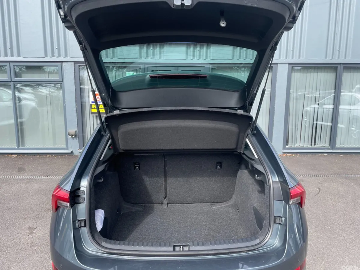 Skoda Scala Hatchback, Petrol, 2020, Grey