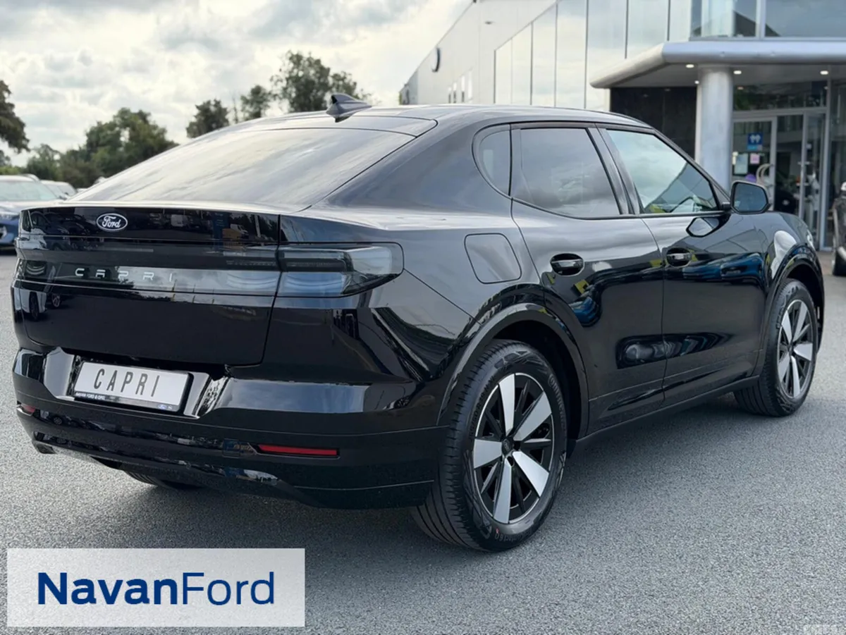 Ford Capri SUV, Electric, 2027, Black