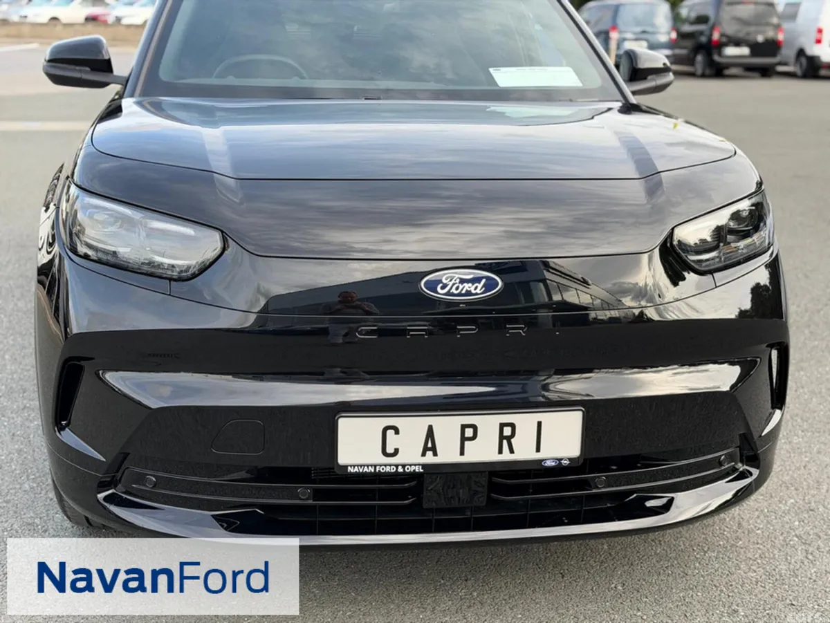 Ford Capri SUV, Electric, 2027, Black