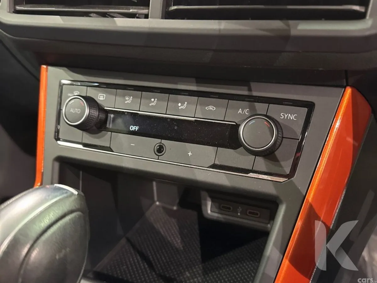 Volkswagen Polo Hatchback, Petrol, 2021, Orange