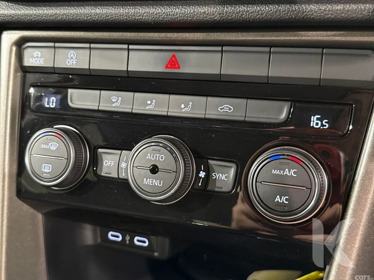 Volkswagen T-Roc SUV, Diesel, 2021, Red