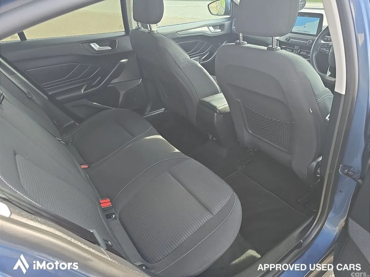 Ford Focus Hatchback, Petrol, 2019, Blue