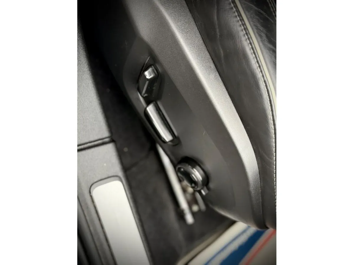 Volvo V60 Estate, Petrol Hybrid, 2021, Blue
