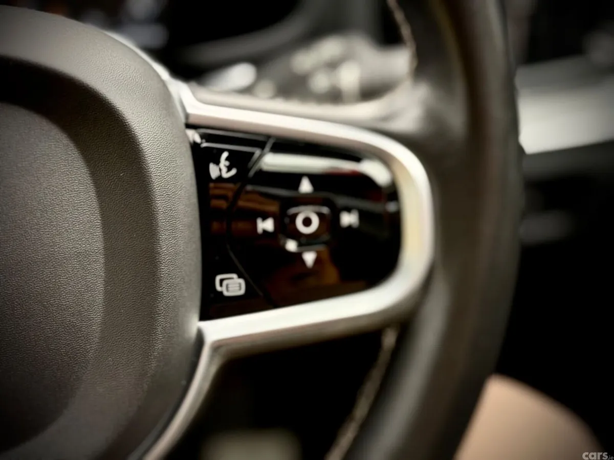 Volvo V60 Estate, Petrol Hybrid, 2021, Blue