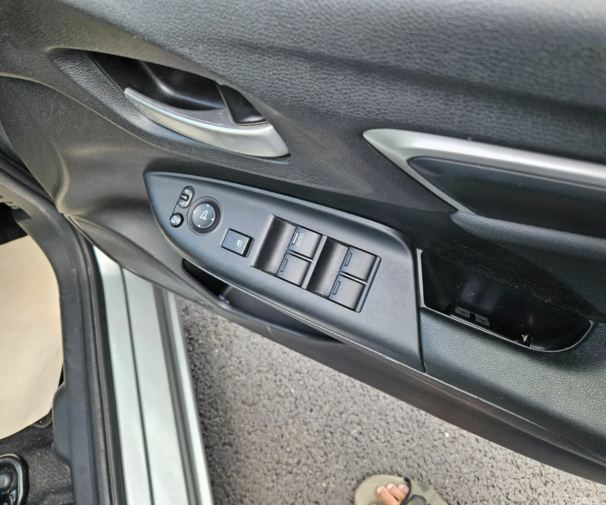 Honda Fit Hatchback, Petrol Hybrid, 2016, Silver