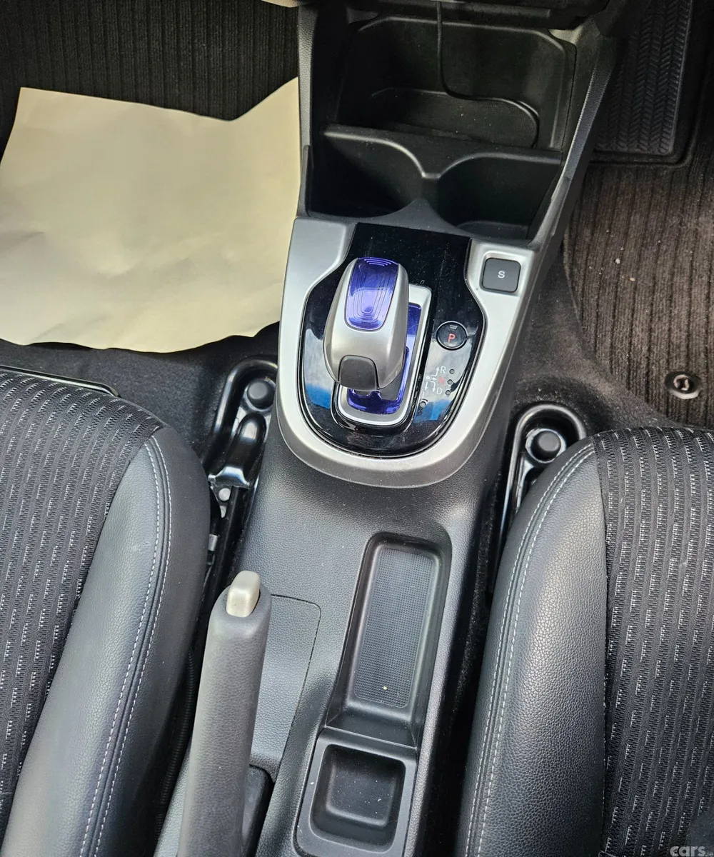 Honda Fit Hatchback, Petrol Hybrid, 2016, Silver