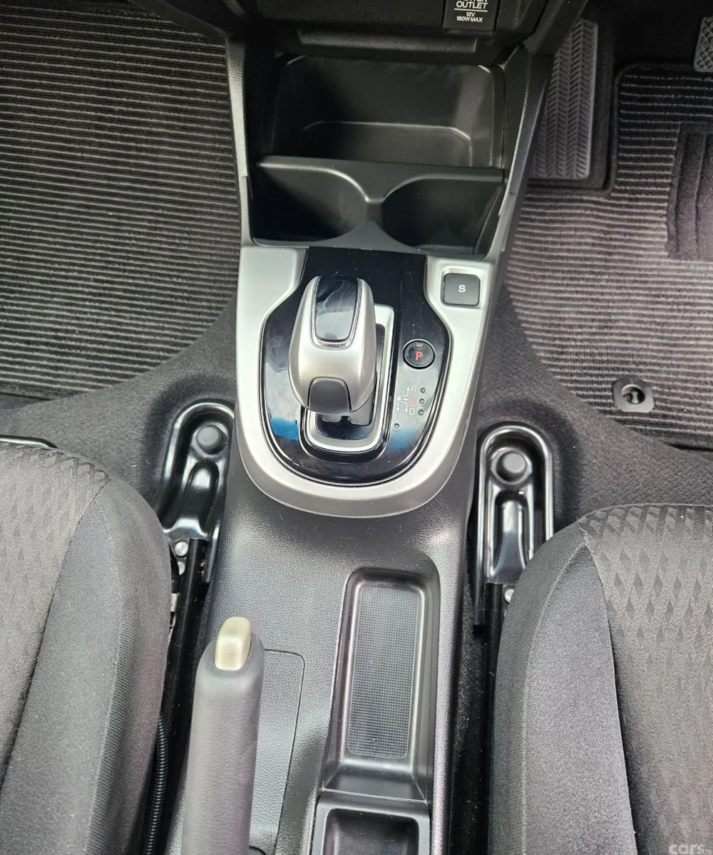 Honda Fit Hatchback, Petrol Hybrid, 2019, Silver