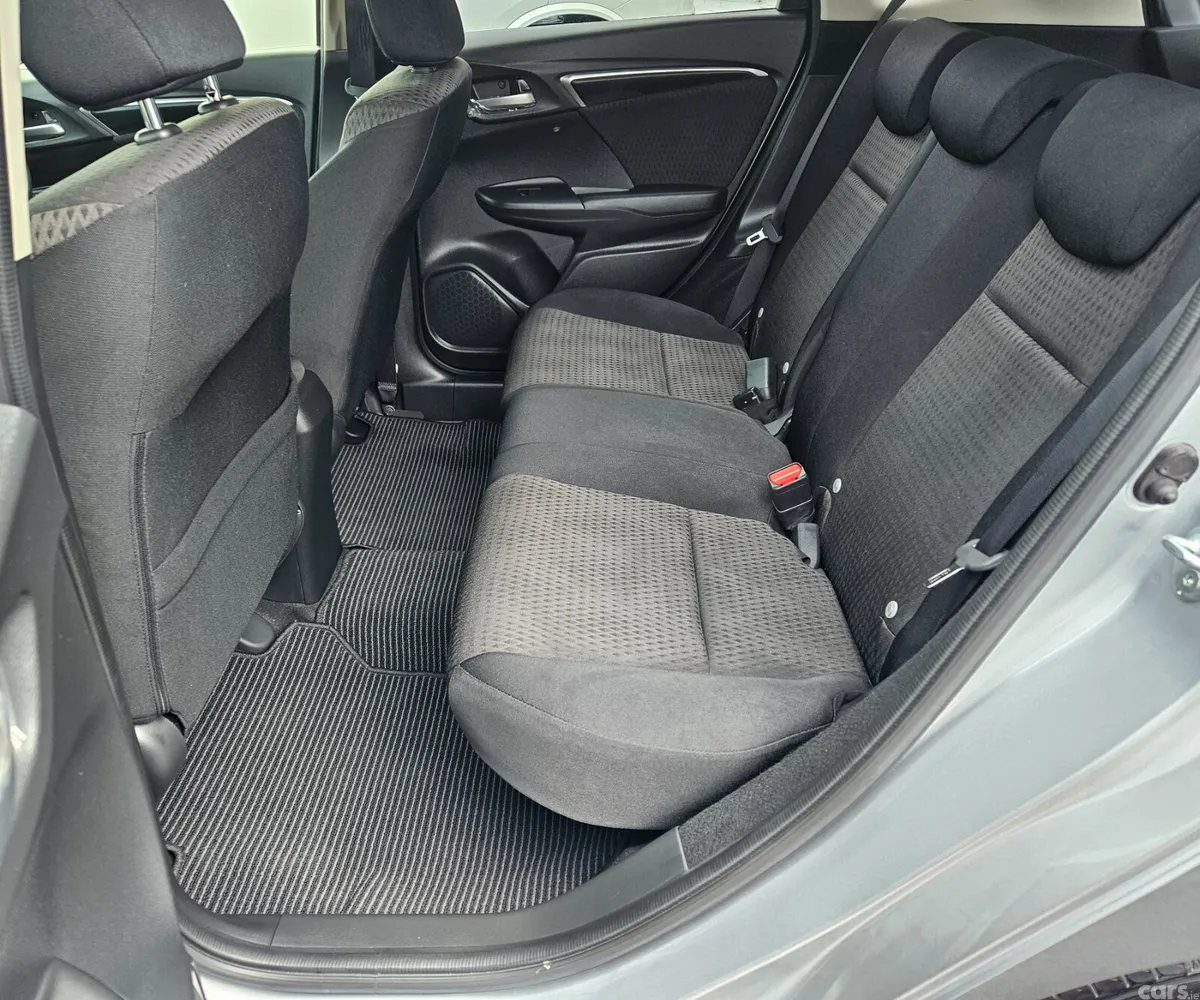Honda Fit Hatchback, Petrol Hybrid, 2019, Silver