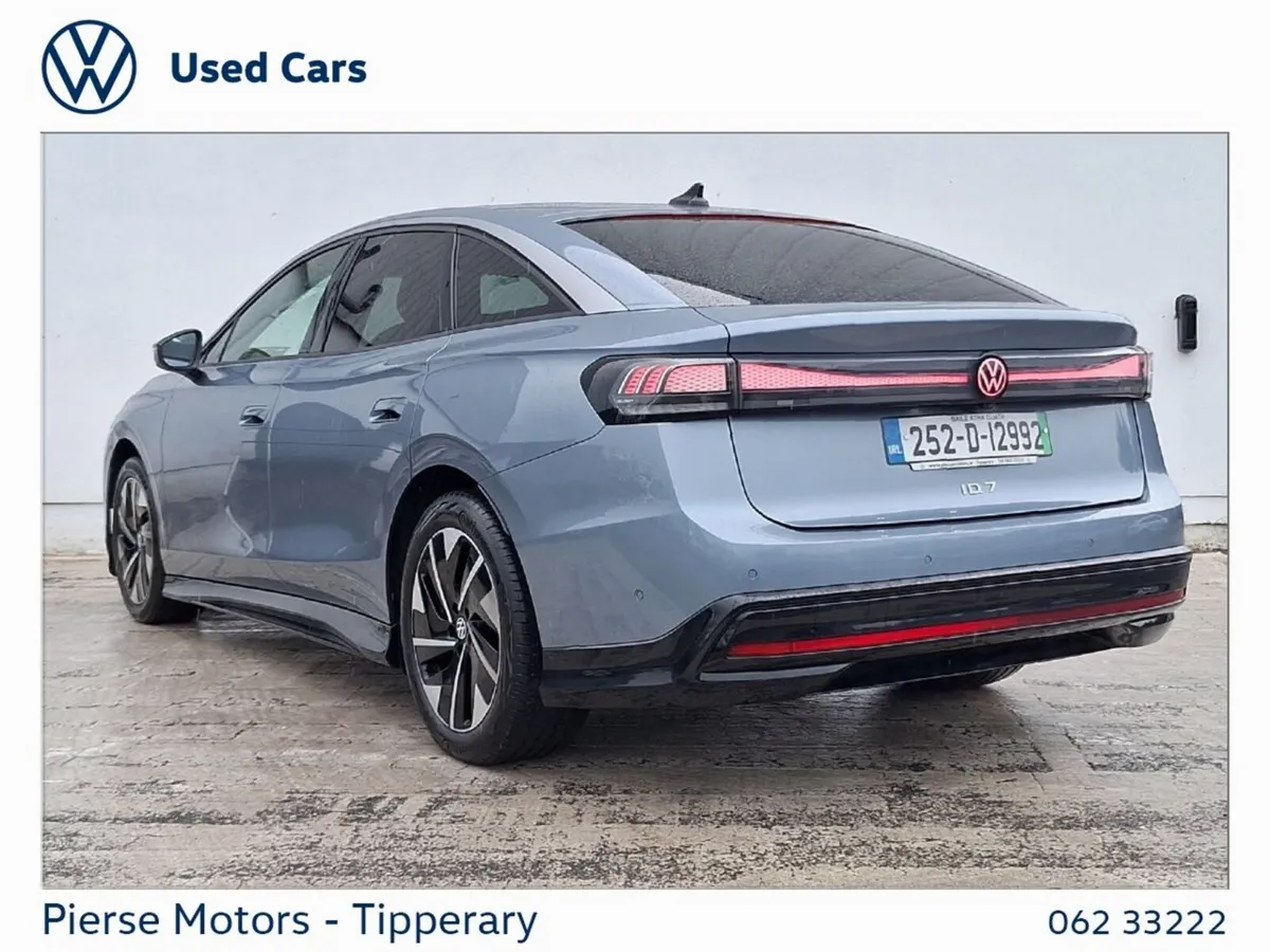 Volkswagen ID.7 Hatchback, Electric, 2025, Blue