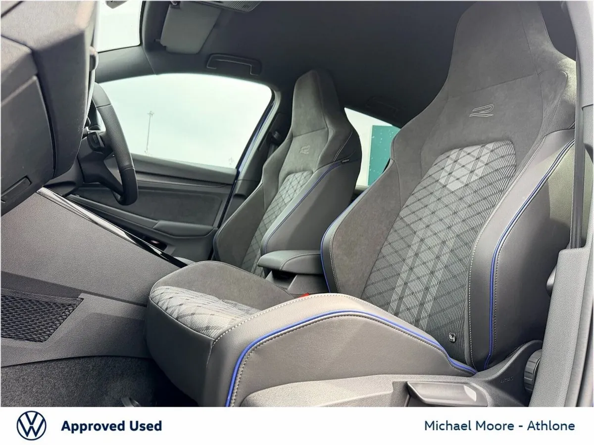 Volkswagen Golf Hatchback, Diesel, 2026, Blue