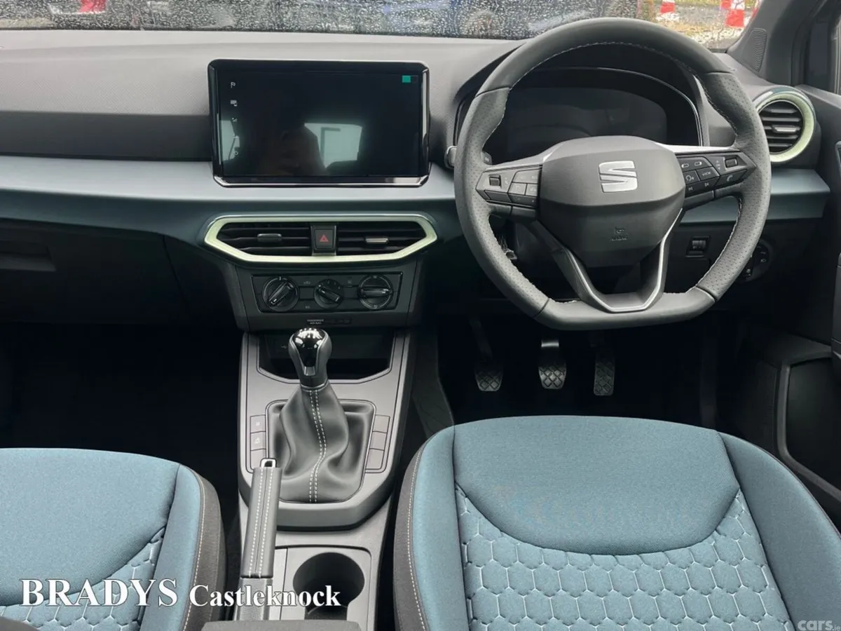 SEAT Arona SUV, Petrol, 2027, Blue