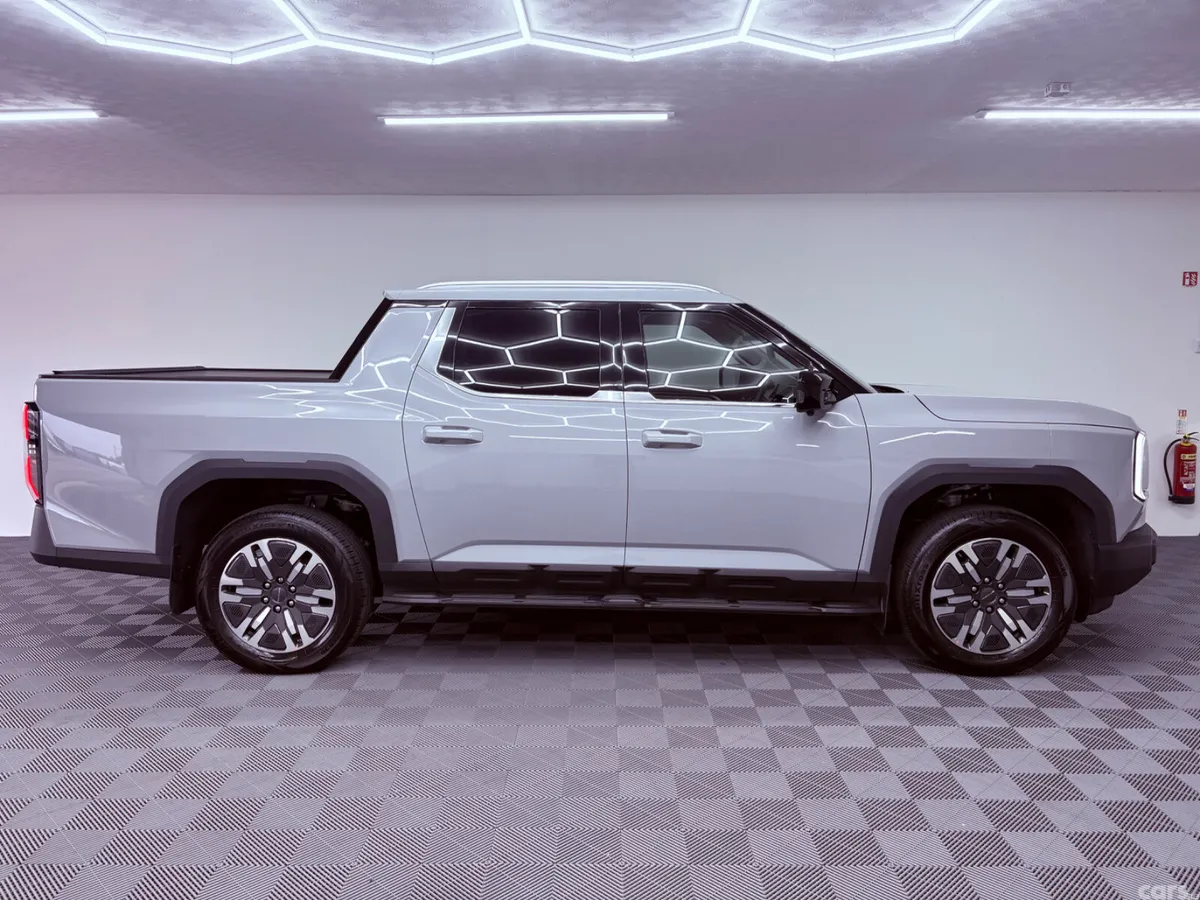 Maxus Other Pick Up, Electric, 2027, Grey