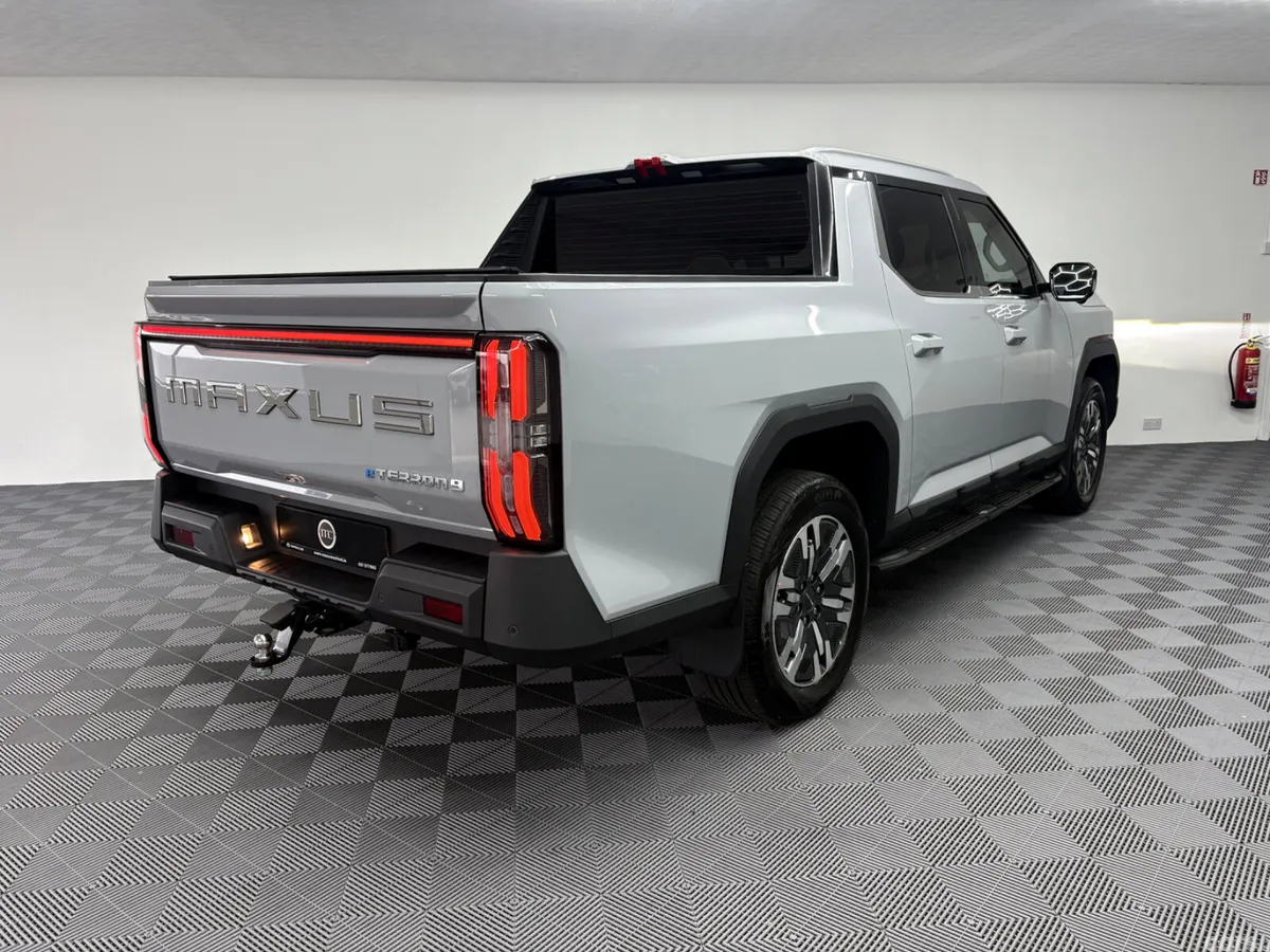 Maxus Other Pick Up, Electric, 2027, Grey