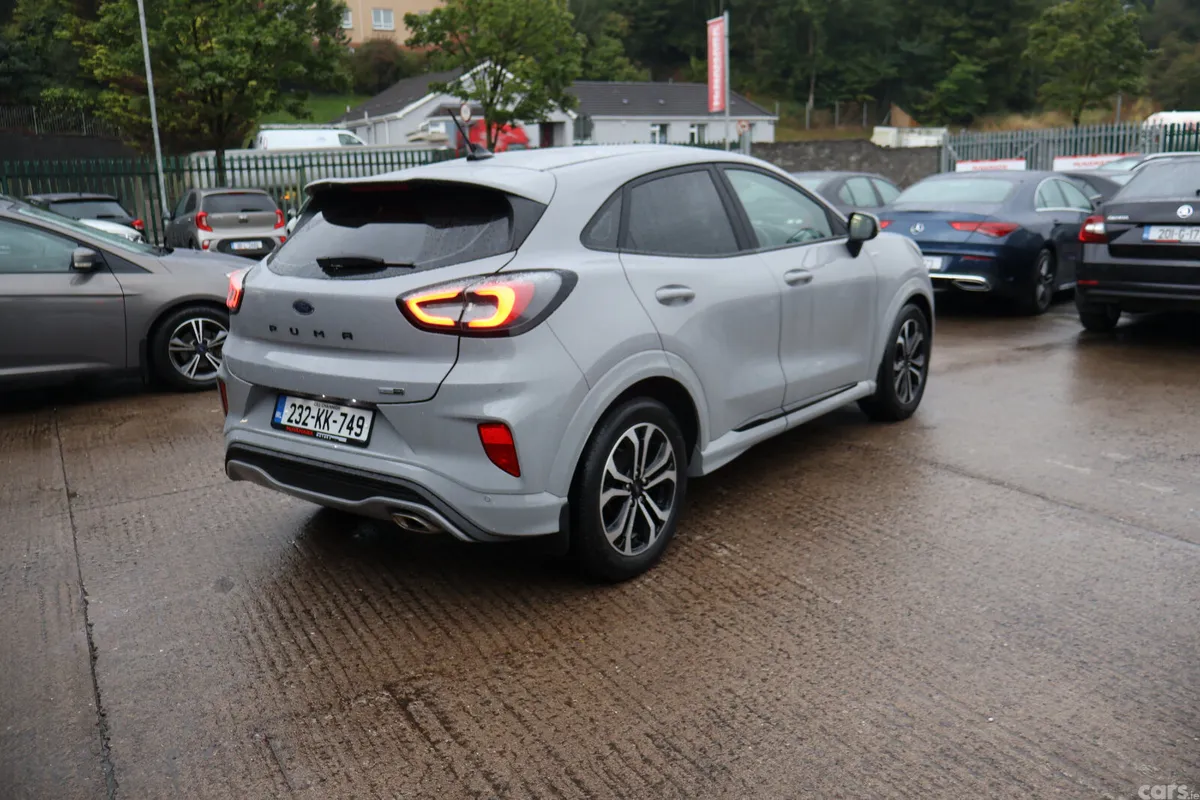 Ford Puma Hatchback, Petrol Hybrid, 2023, Grey