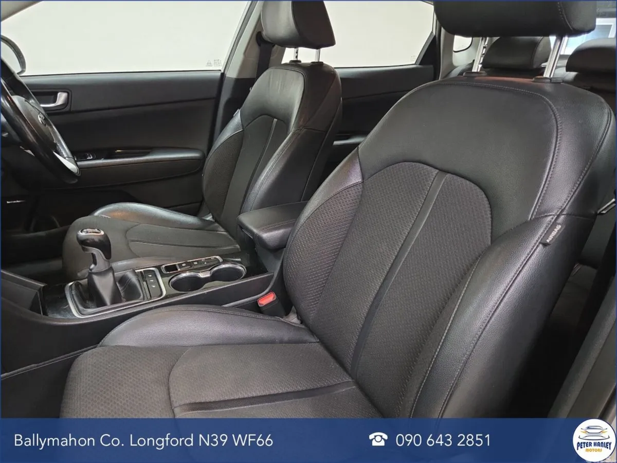 Kia Optima Saloon, Diesel, 2019, Silver
