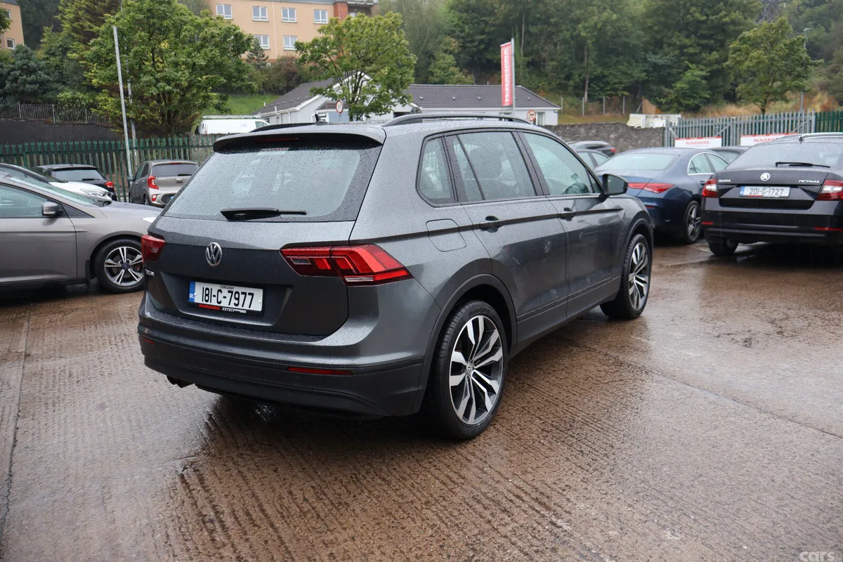 Volkswagen Tiguan SUV, Petrol, 2018, Grey