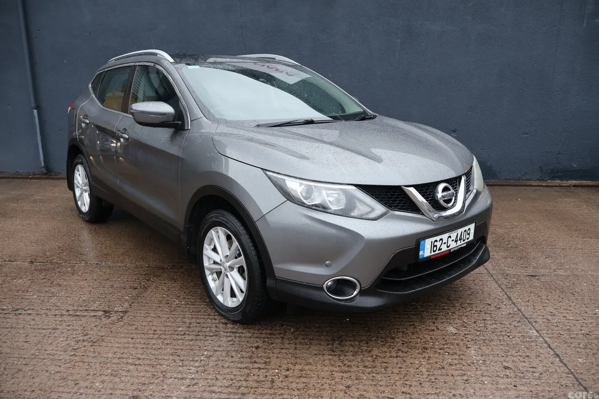 Nissan Qashqai Hatchback, Diesel, 2016, Grey