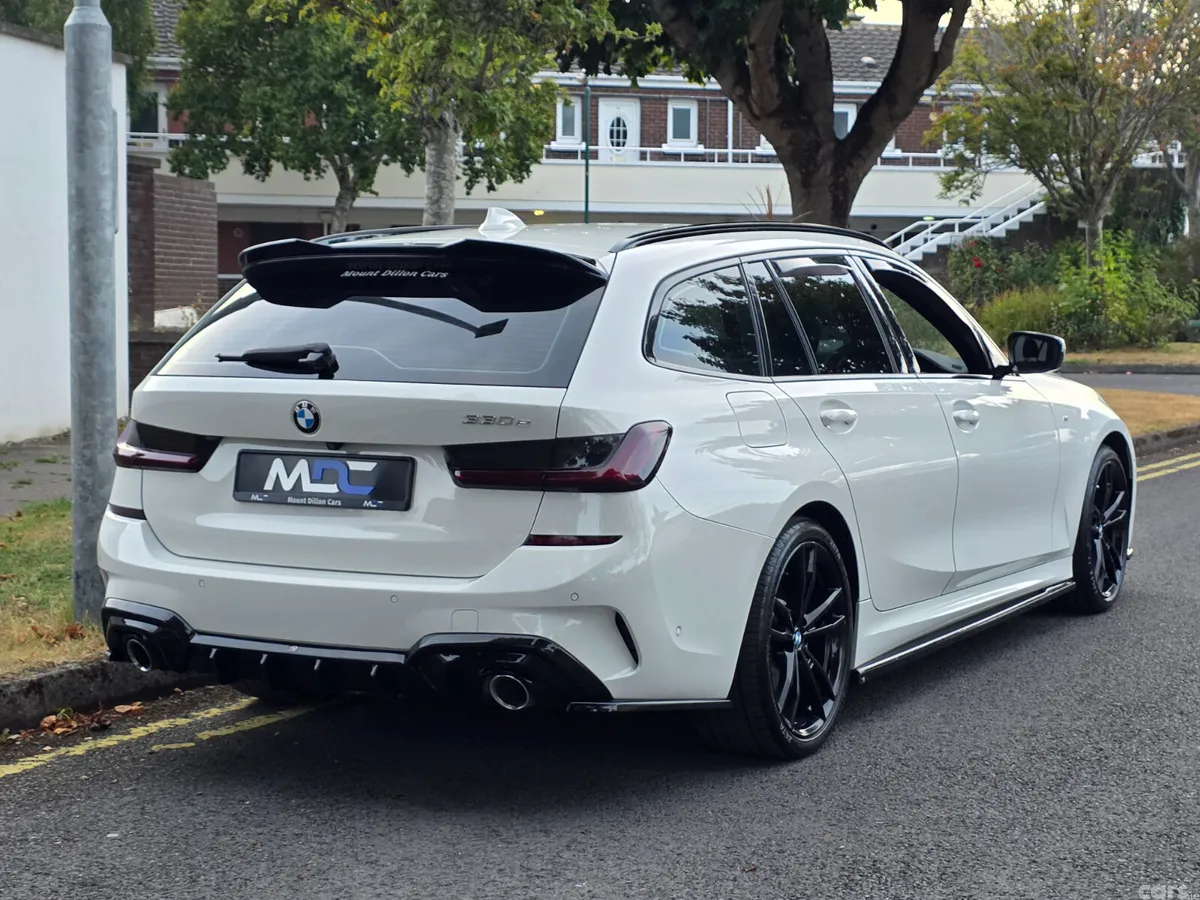 BMW 3-Series Estate, Petrol Plug-in Hybrid, 2021, White