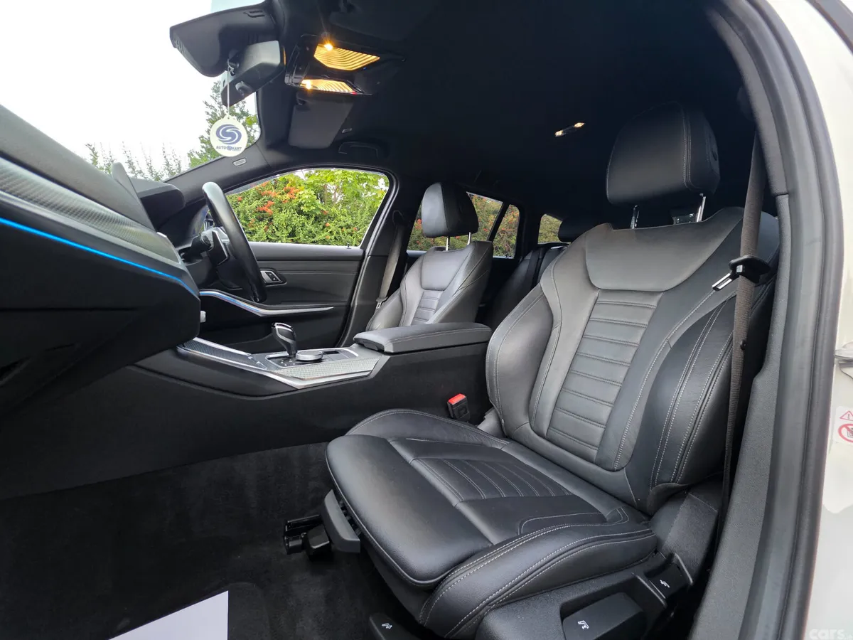 BMW 3-Series Estate, Petrol Plug-in Hybrid, 2021, White
