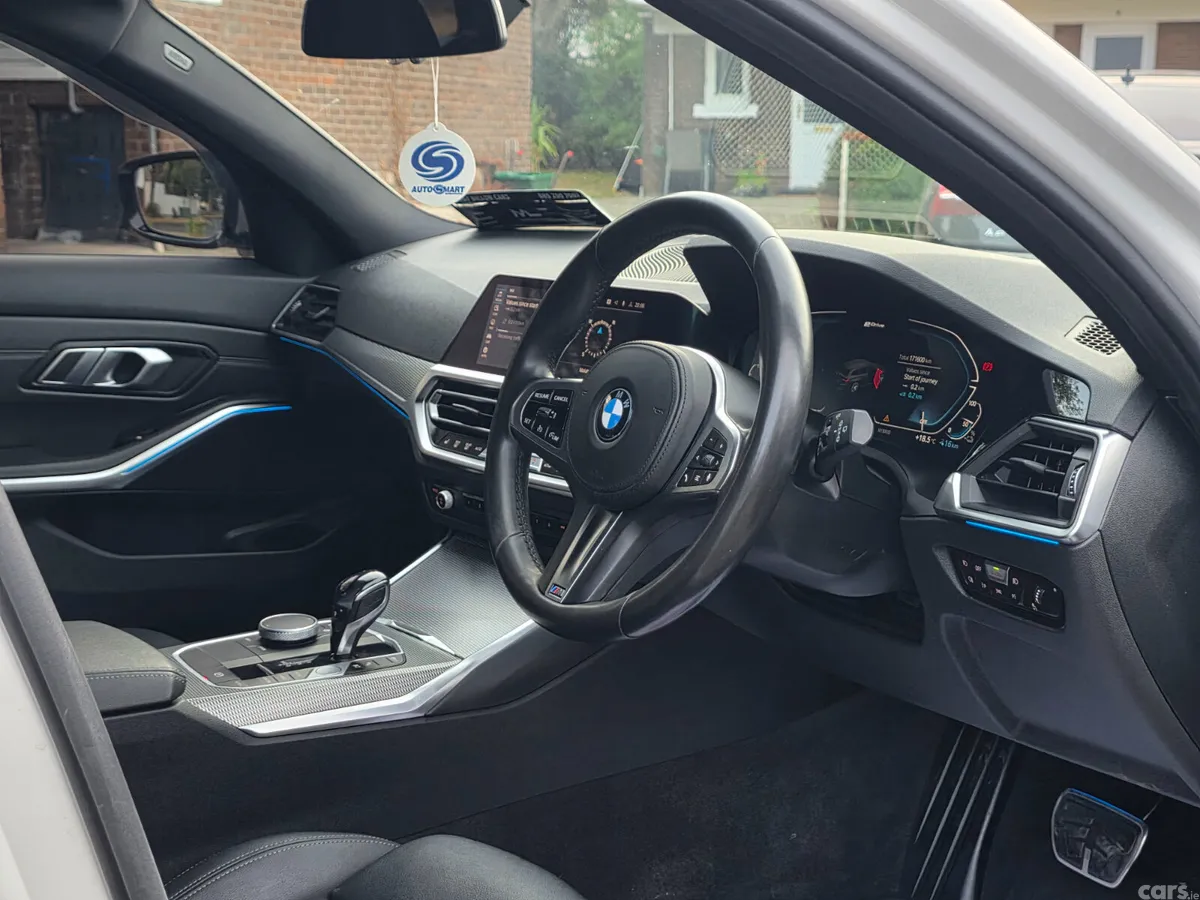 BMW 3-Series Estate, Petrol Plug-in Hybrid, 2021, White