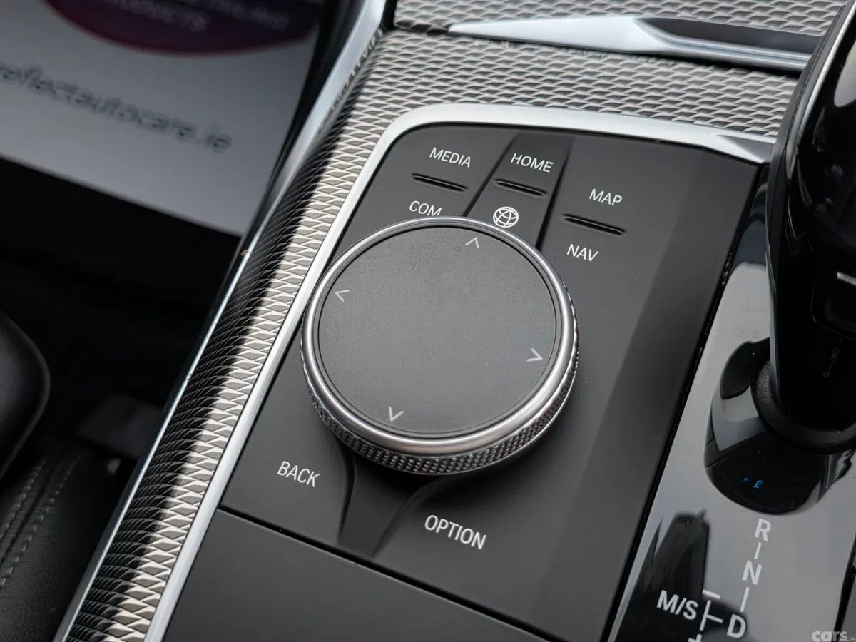 BMW 3-Series Estate, Petrol Plug-in Hybrid, 2021, White