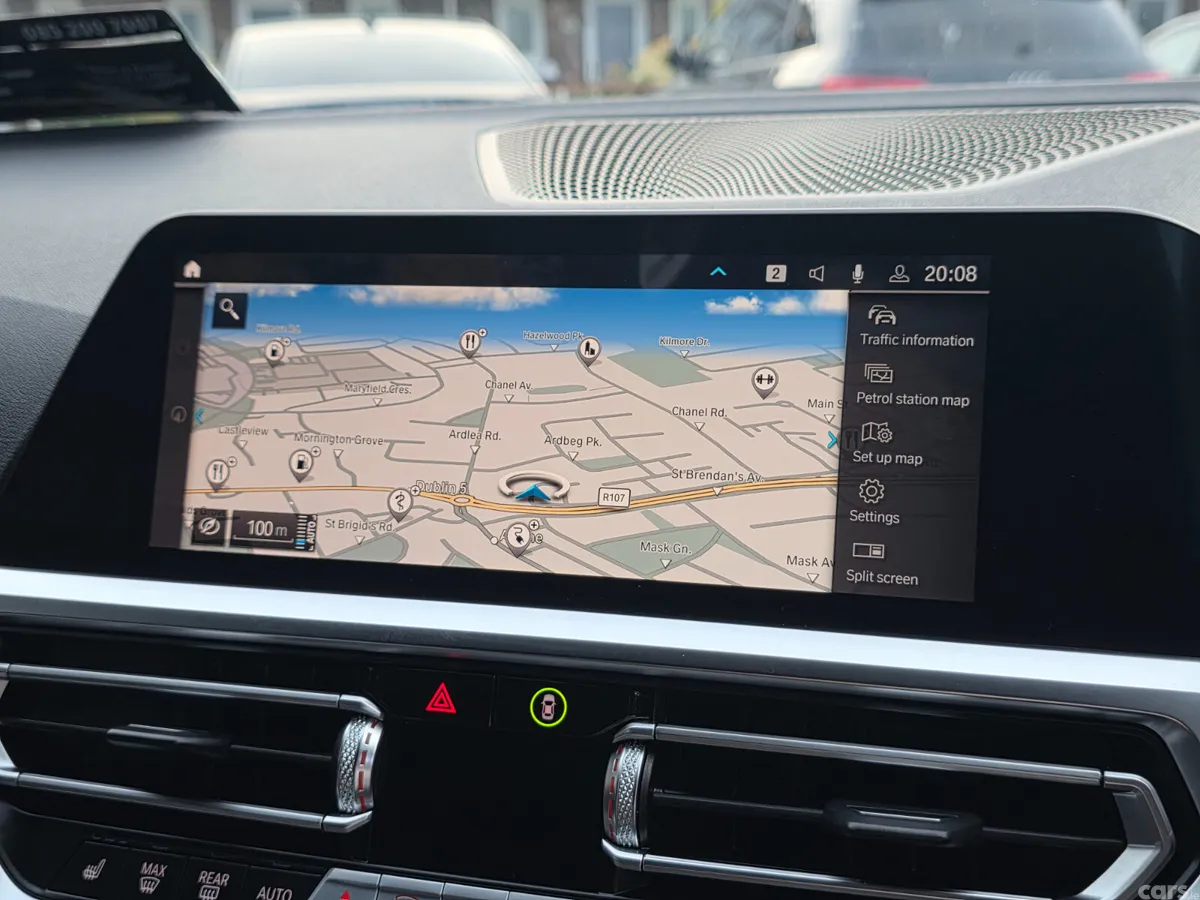 BMW 3-Series Estate, Petrol Plug-in Hybrid, 2021, White