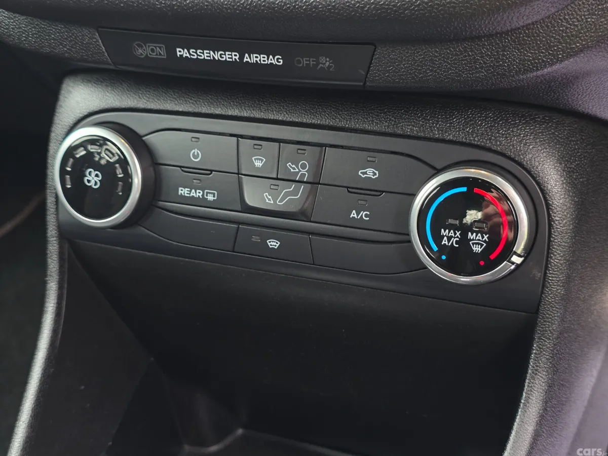 Ford Fiesta Hatchback, Petrol, 2018, Grey