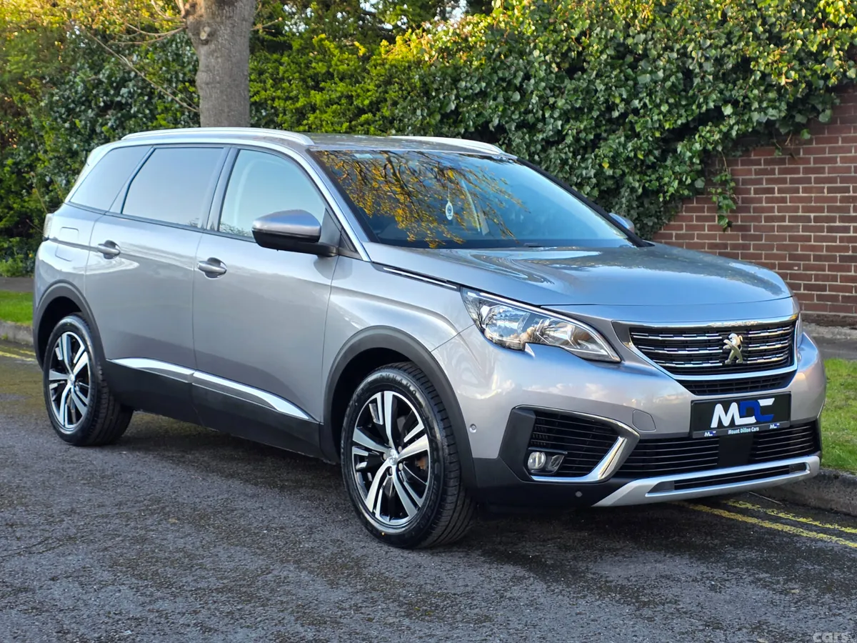 Peugeot 5008 MPV, Diesel, 2020, Grey