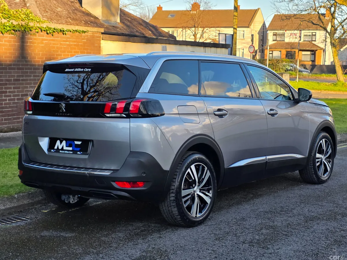 Peugeot 5008 MPV, Diesel, 2020, Grey