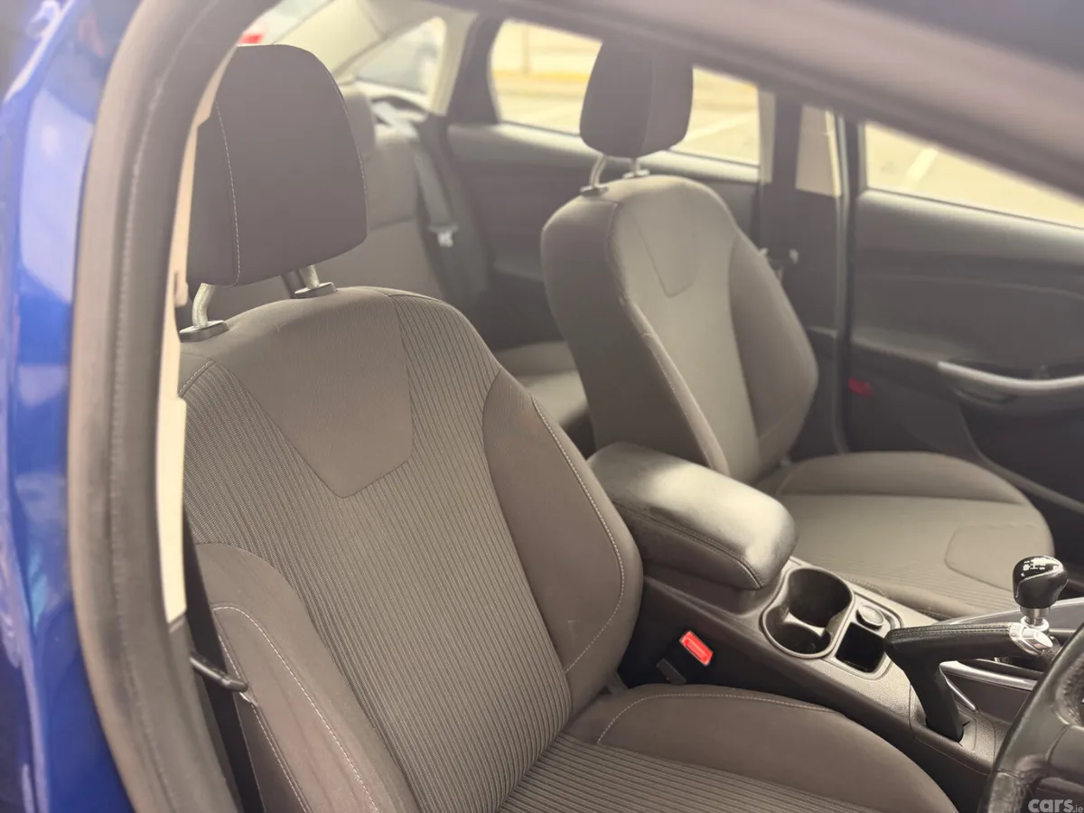 Ford Focus Saloon, Diesel, 2014, Blue