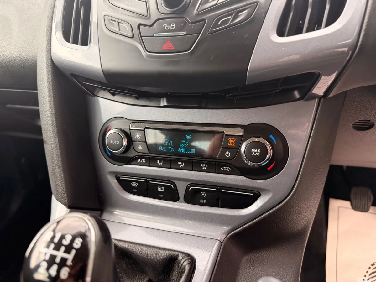 Ford Focus Saloon, Diesel, 2014, Blue
