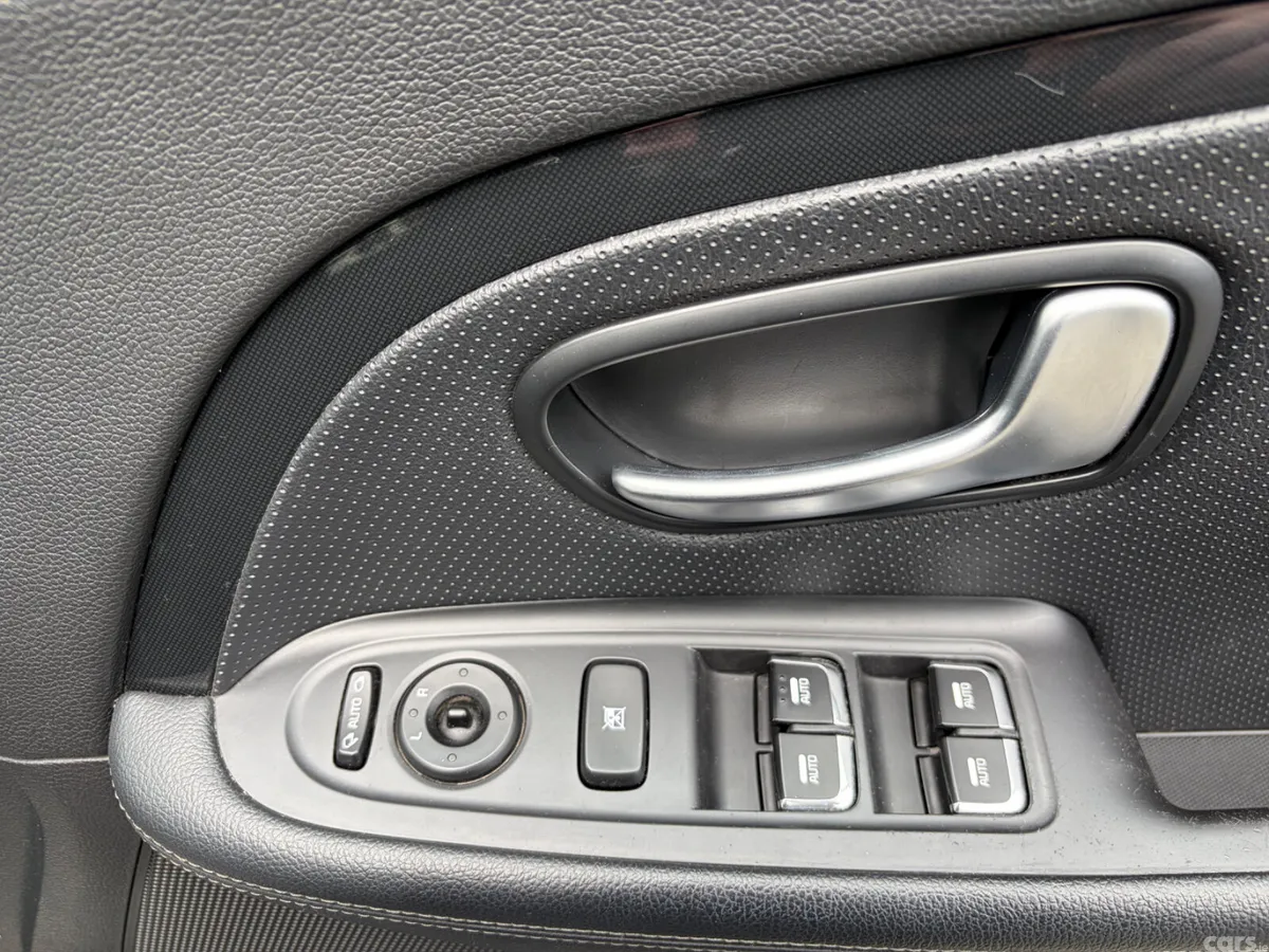 Kia Carens MPV, Diesel, 2016, Blue