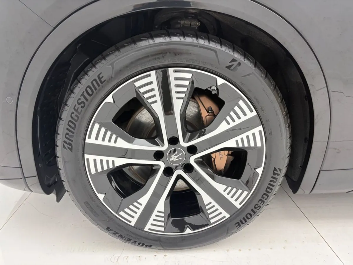 Maserati Other Estate, Electric, 2025, Black