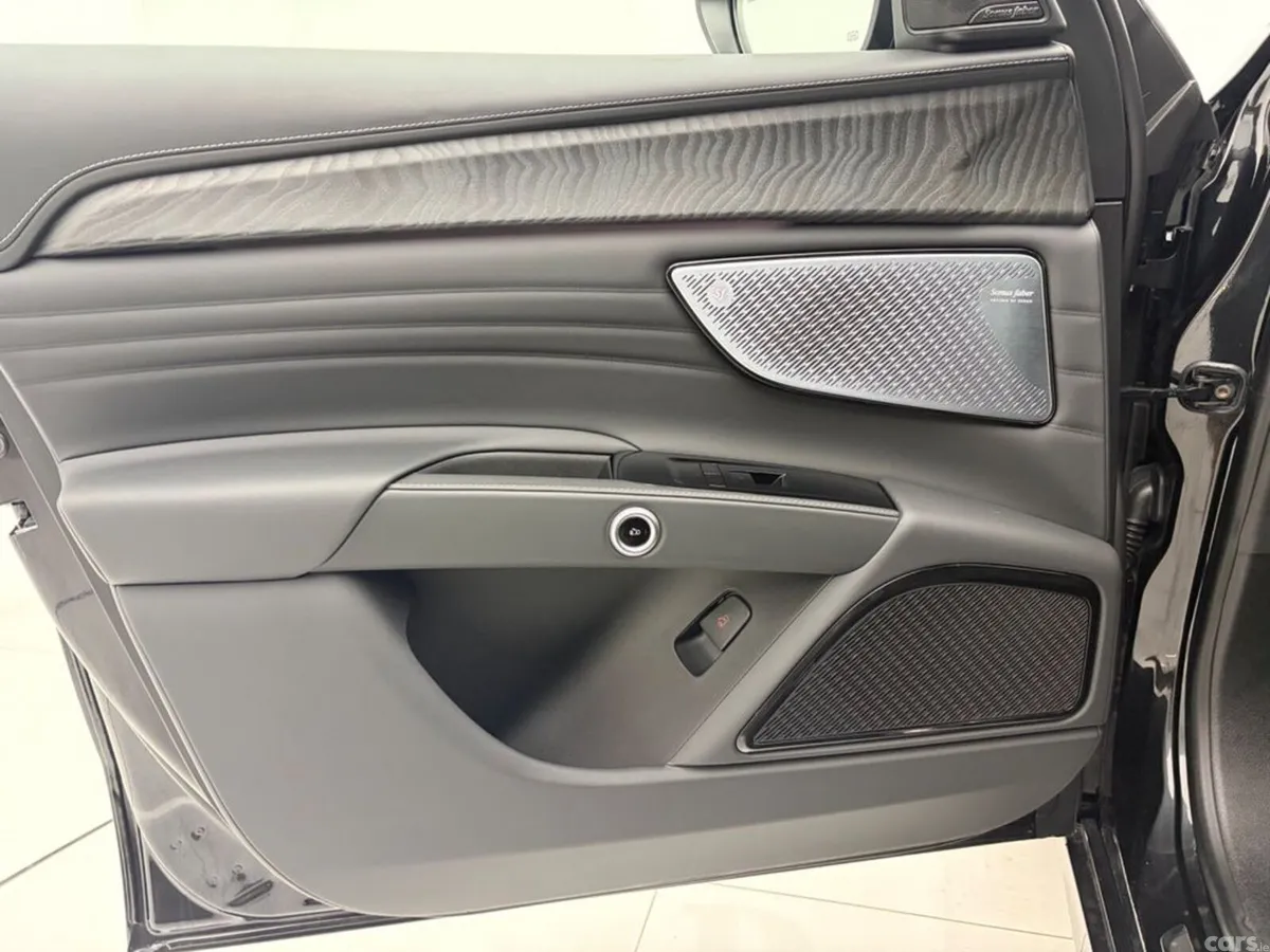 Maserati Other Estate, Electric, 2025, Black