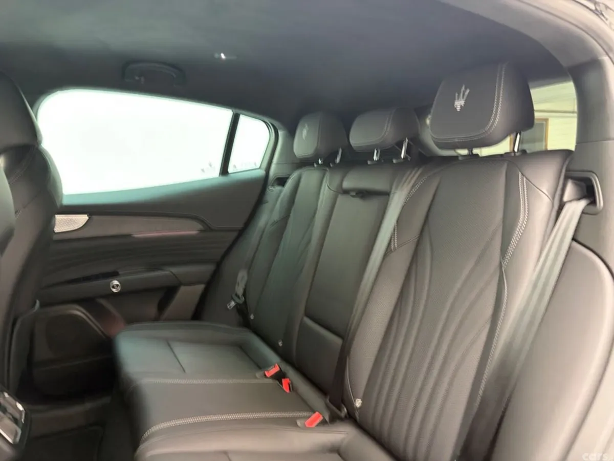 Maserati Other Estate, Electric, 2025, Black