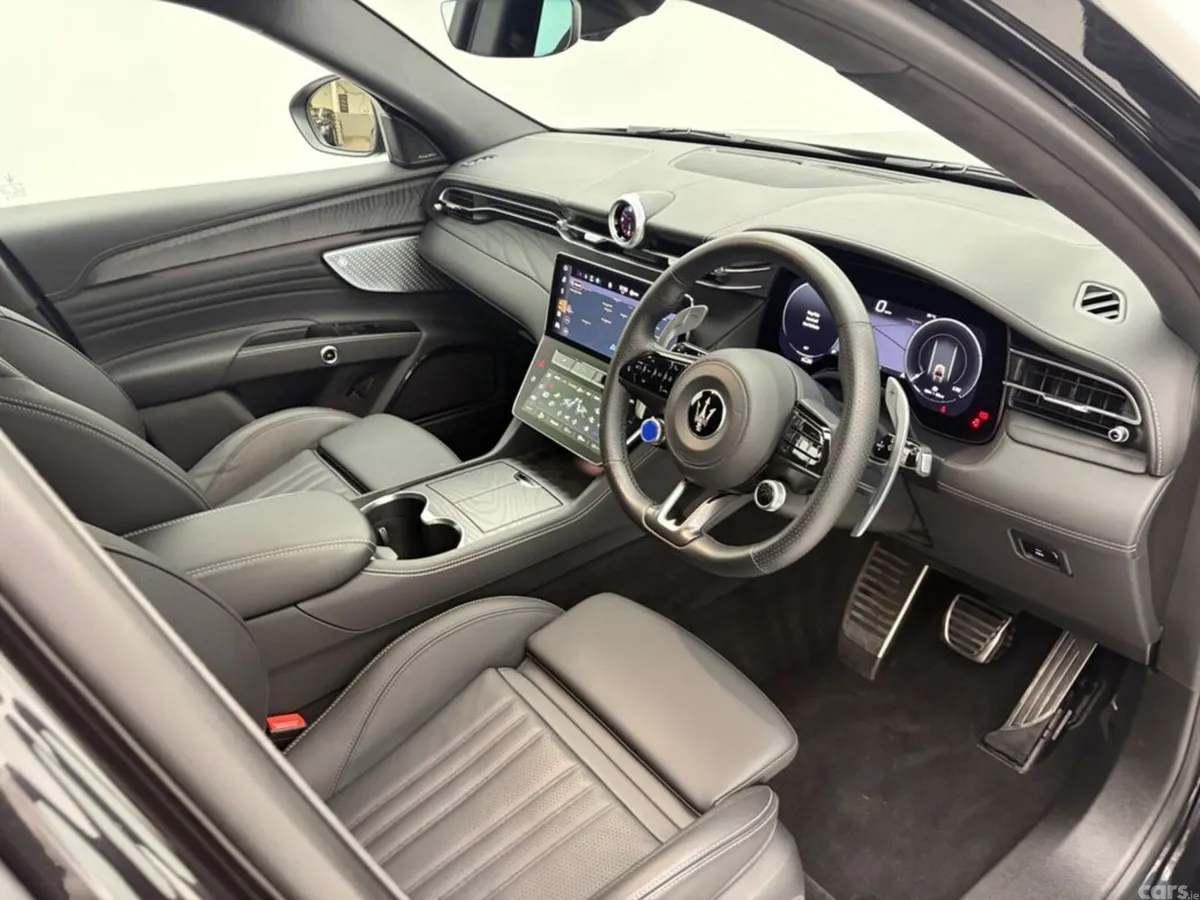 Maserati Other Estate, Electric, 2025, Black