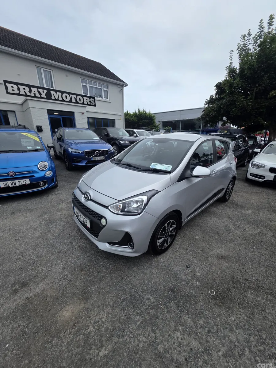 Hyundai i10 Hatchback, Petrol, 2019, Grey