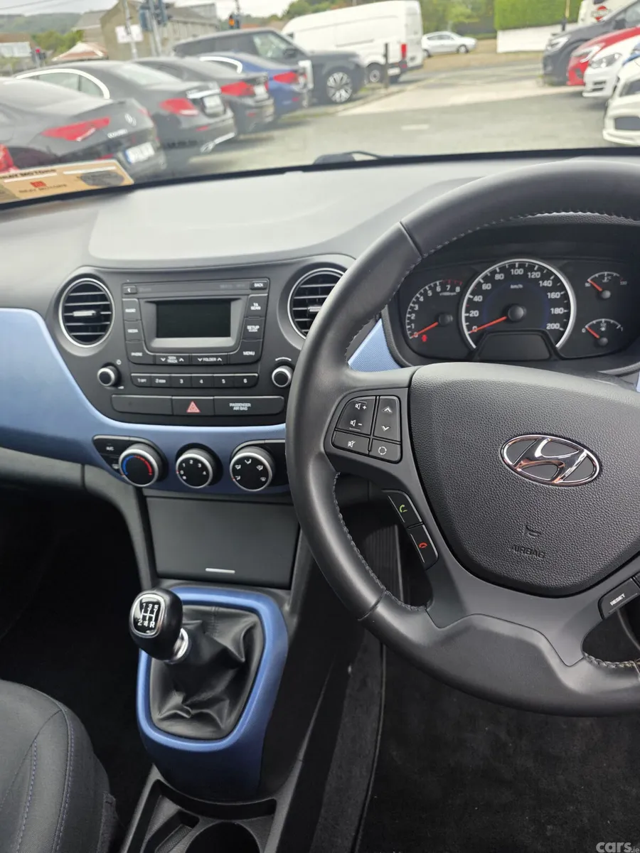 Hyundai i10 Hatchback, Petrol, 2019, Grey