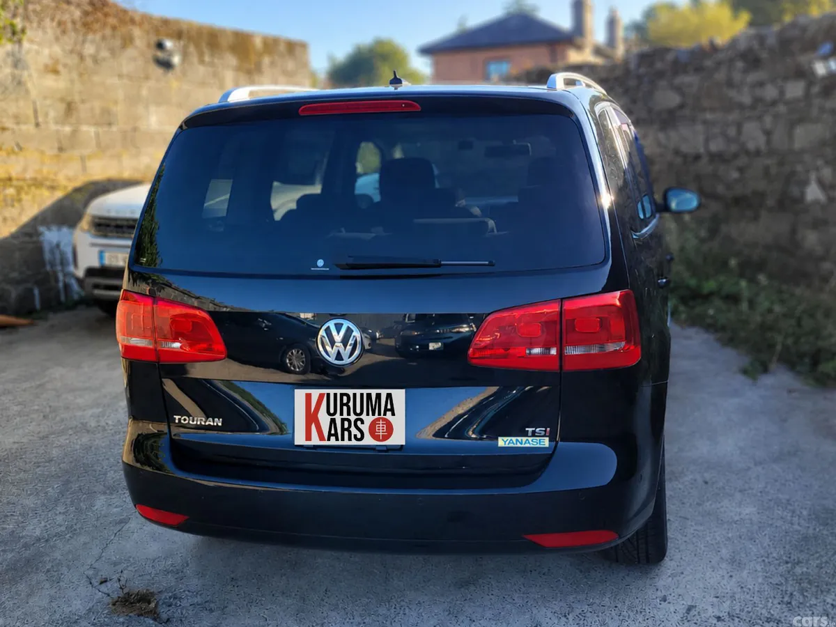 Volkswagen Touran MPV, Petrol, 2013, Black