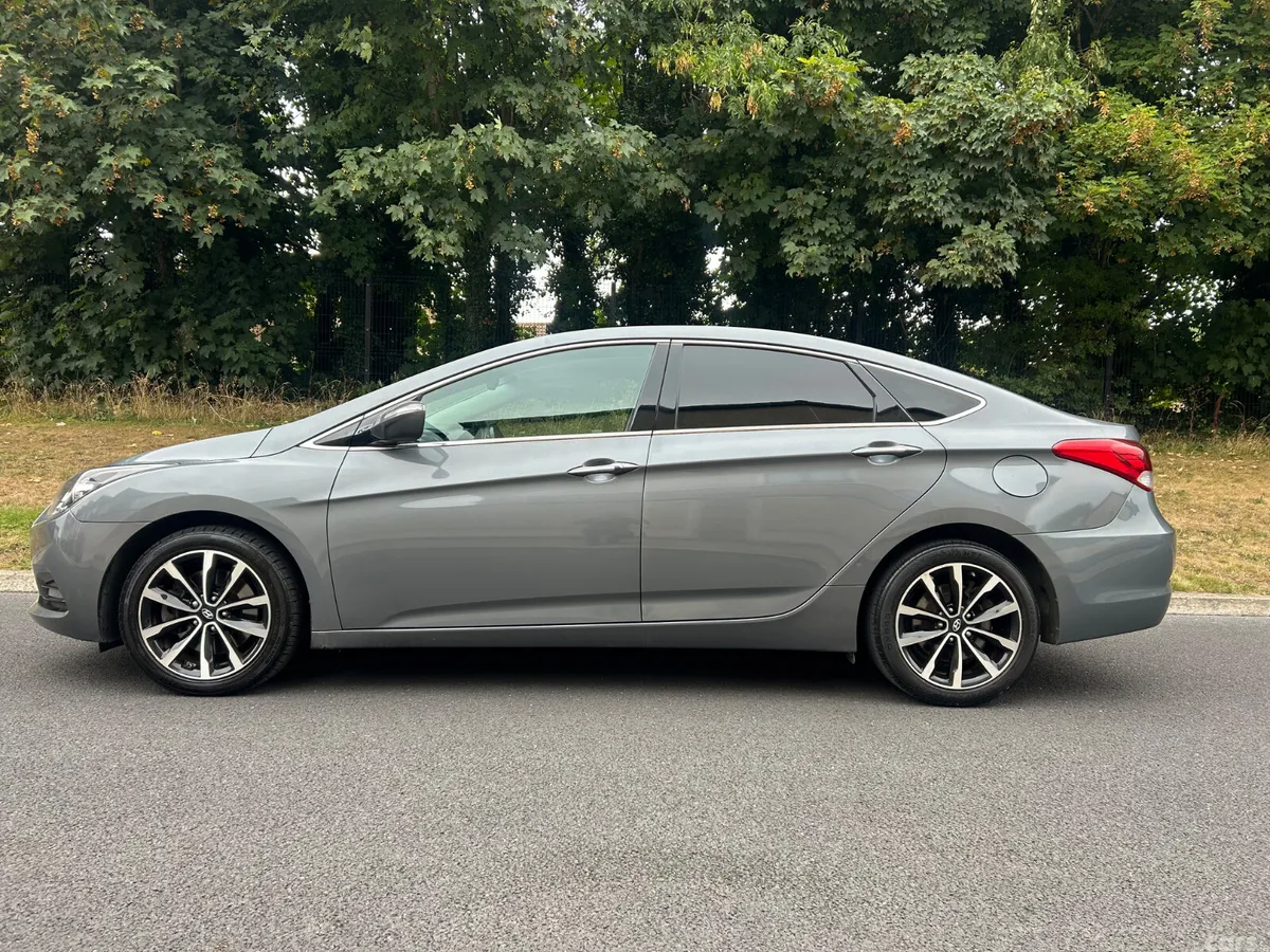 Hyundai i40 Saloon, Diesel, 2018, Silver