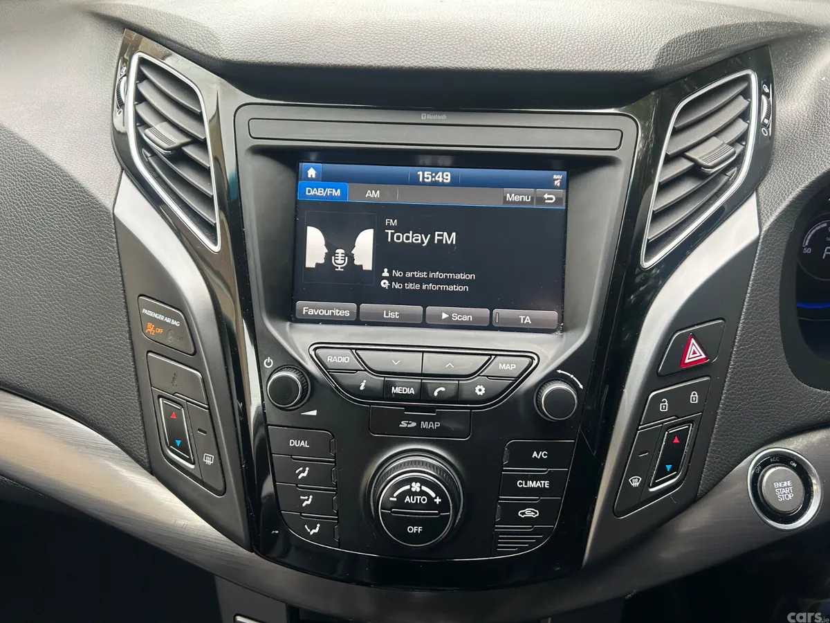 Hyundai i40 Saloon, Diesel, 2018, Silver
