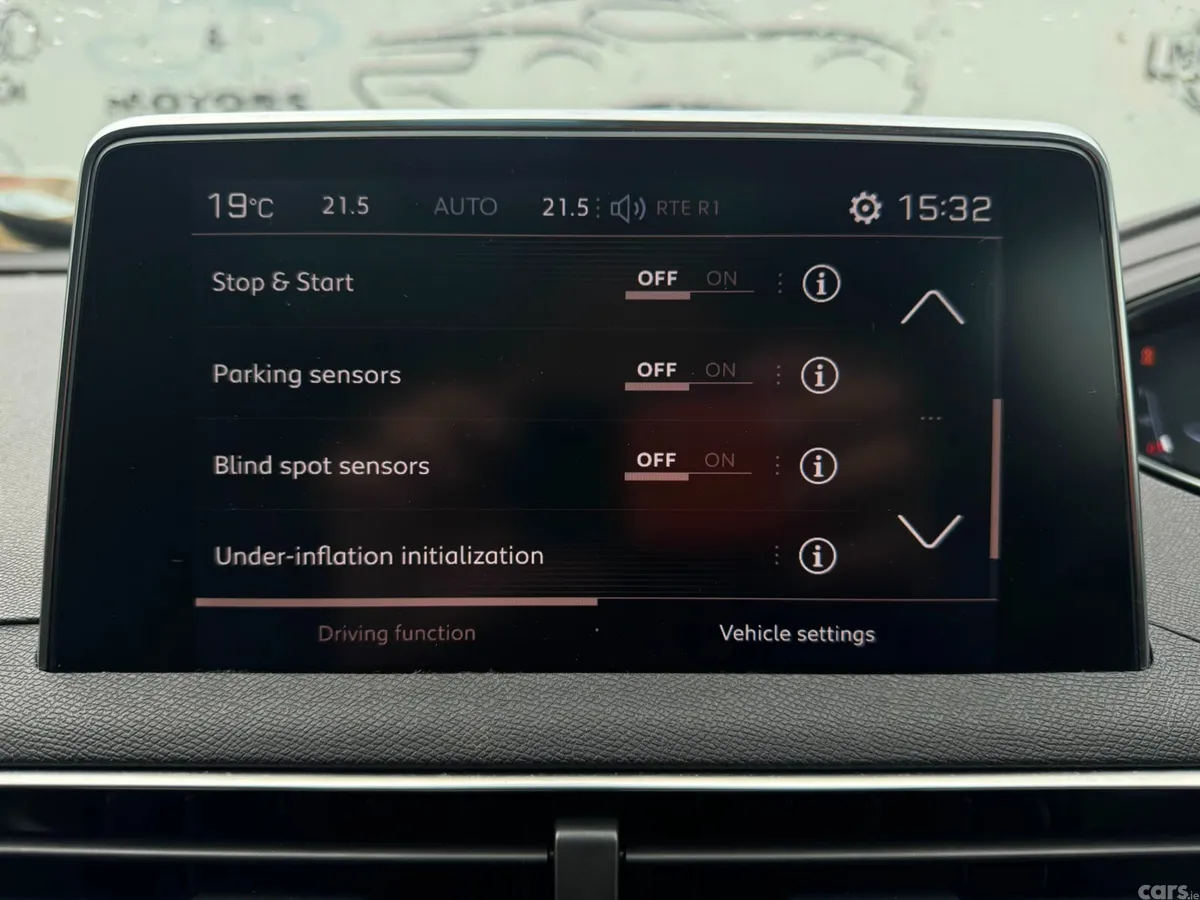 Peugeot 5008 MPV, Petrol, 2018, Green