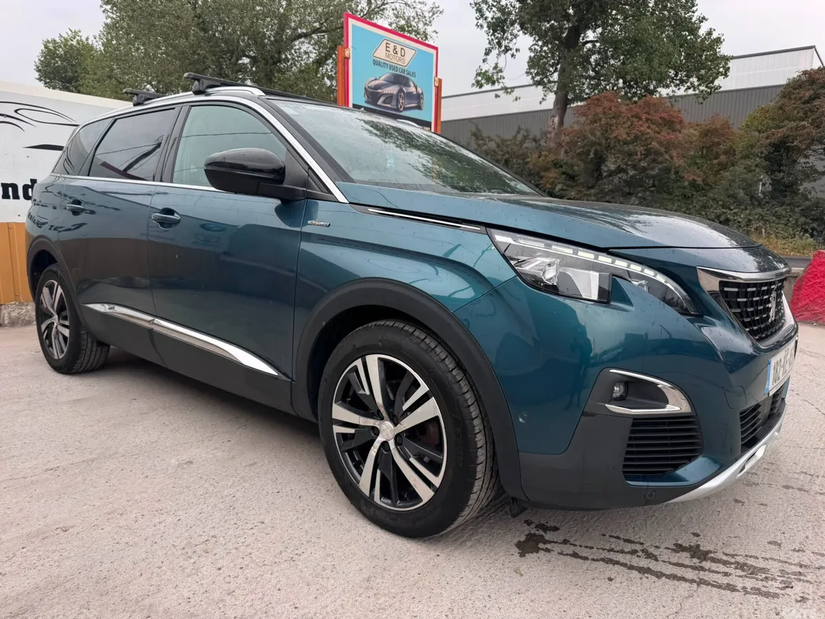 Peugeot 5008 MPV, Petrol, 2018, Green