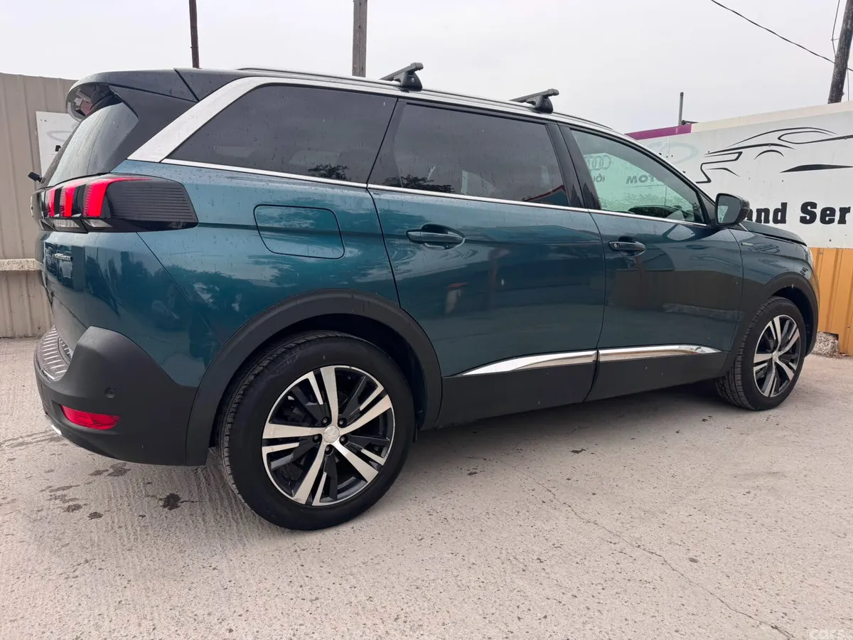 Peugeot 5008 MPV, Petrol, 2018, Green