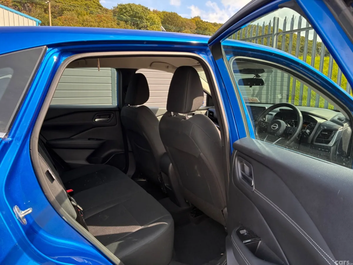 Nissan Qashqai SUV, Petrol Hybrid, 2023, Blue
